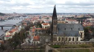 bazilika a hřbitov Vyšehrad