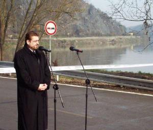 FOTO - Náměstek primátora Martin Hejl vyslovil přání - jako vždy při otevírání některé komunikace - aby sloužila ku prospěchu a aby nebyla místem nehod