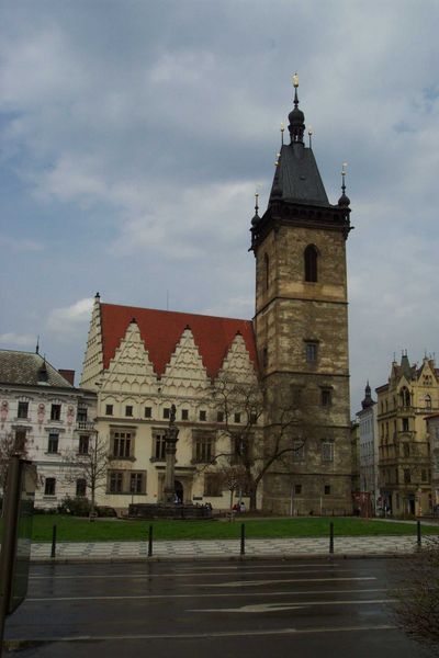 karlovo_namesti_novomestska_radnice